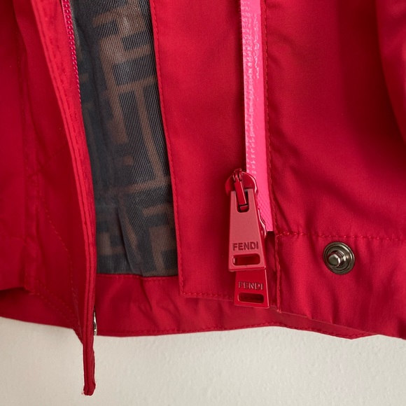 Like new FENDI Roma Amor Short Hooded Parka In Red $1,980 38 XS - Picture 9 of 15